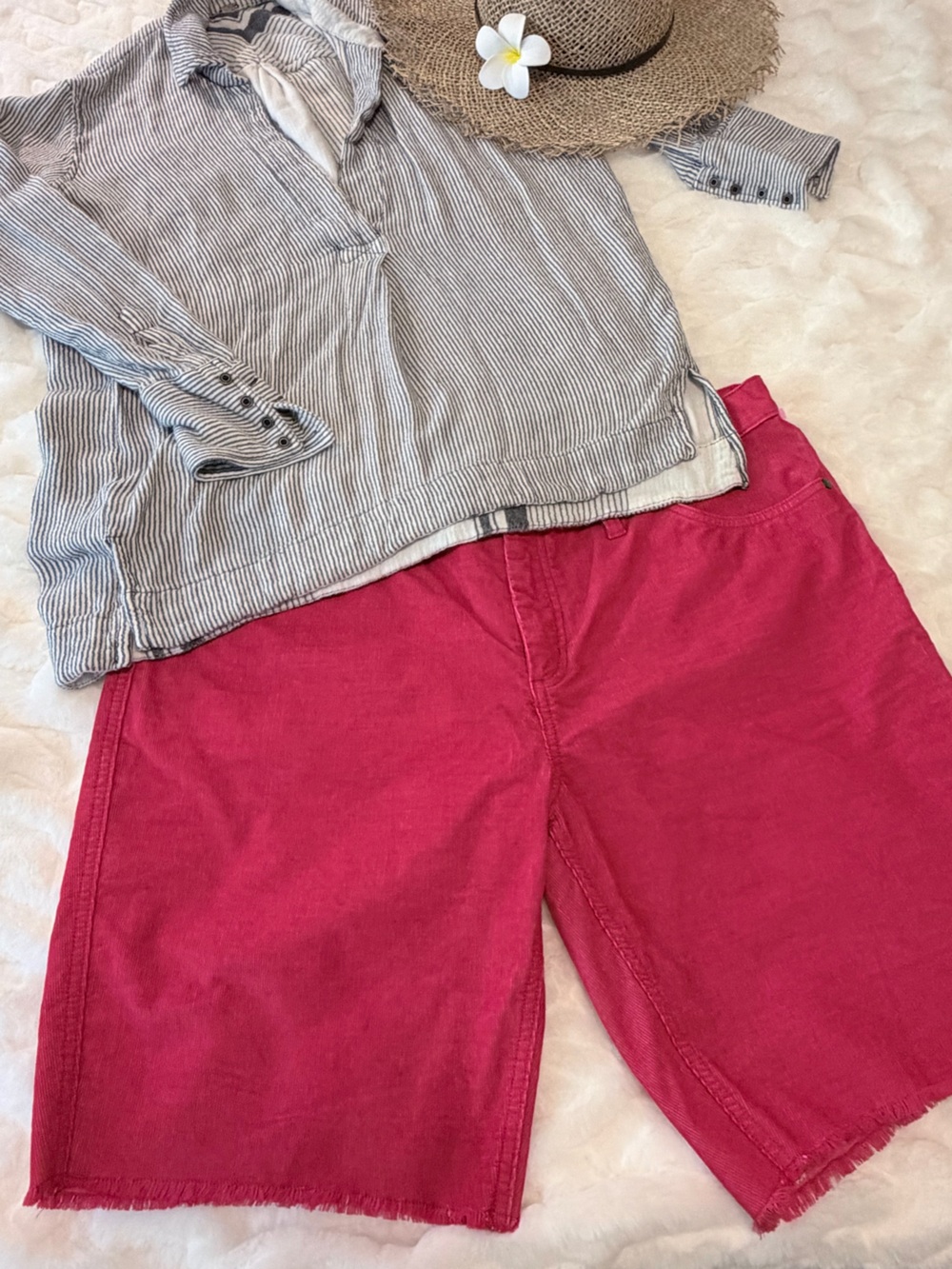 Carve Designs Oahu 10 inch inseam shorts Size 14 Fuschia